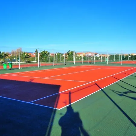 Avec Vue Sur L'étang *