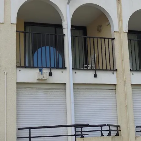 Avec Vue Sur L'étang *