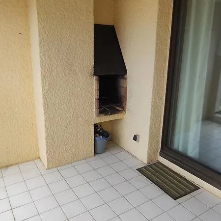 Avec Vue Sur L'étang